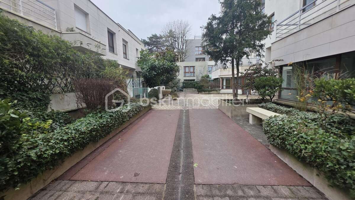 Appartement à PARIS-20E