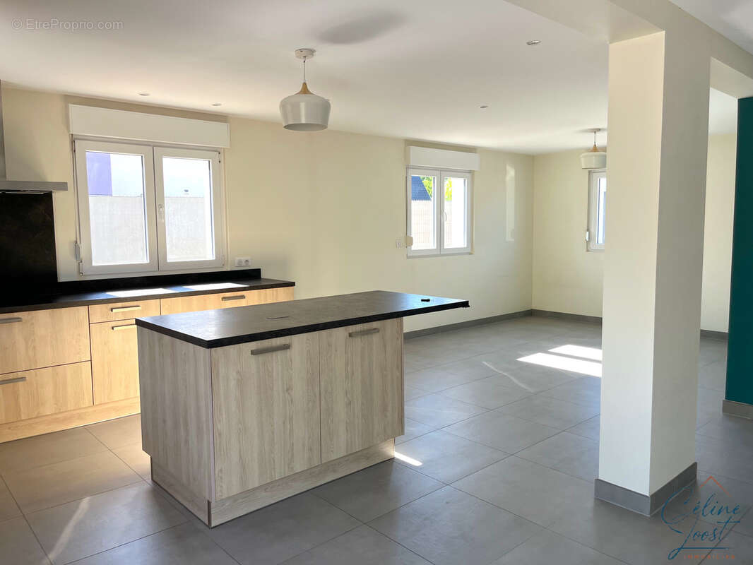 EXCLUSIF ! Situation calme pour cette maison de 2016, d'env. 116 m2 sur 4,55 ares - photo 7