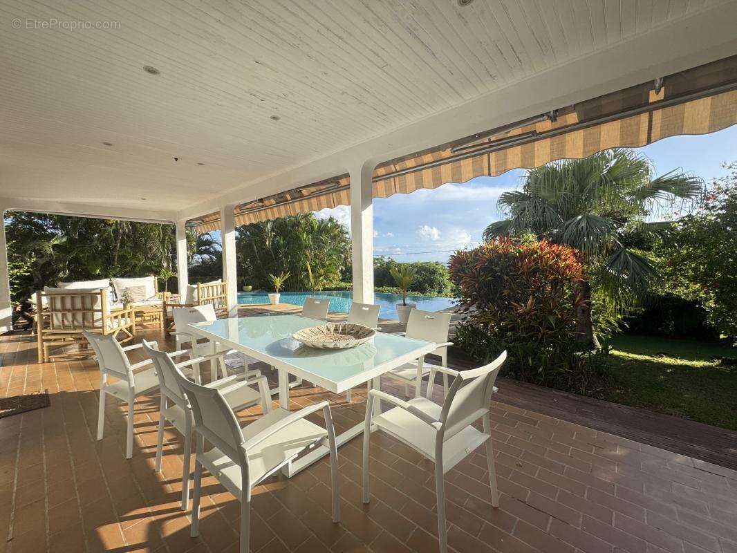 Maison à CASE-PILOTE