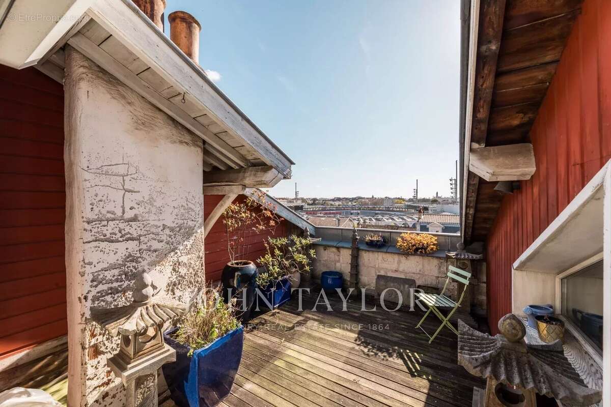 Appartement à BORDEAUX