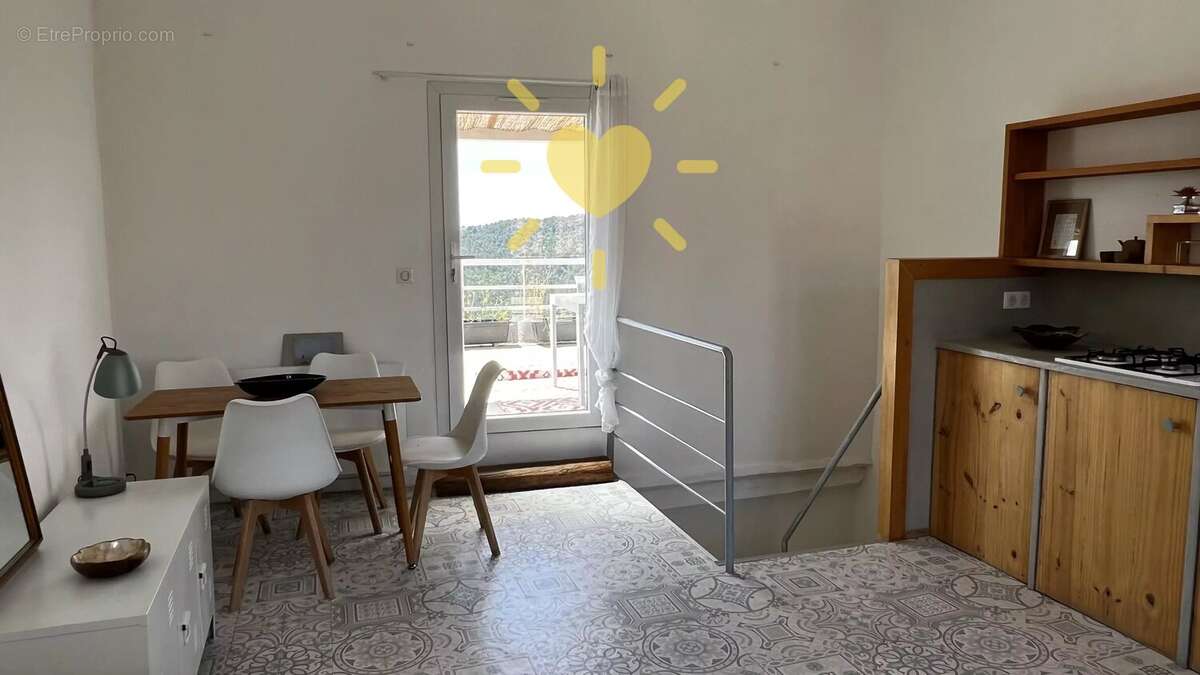 Appartement à CLAVIERS