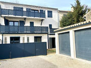 Appartement à SAINTE-CECILE-LES-VIGNES