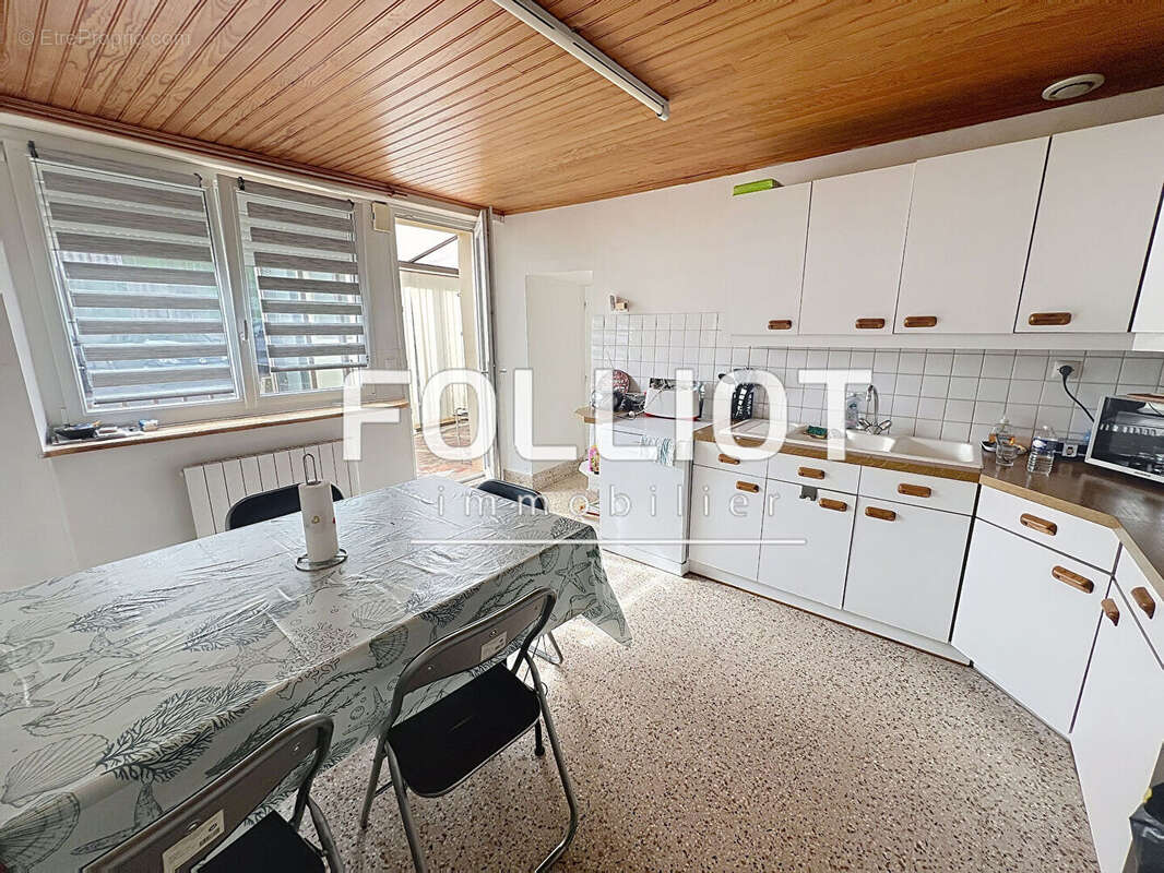 Maison à CERISY-LA-SALLE