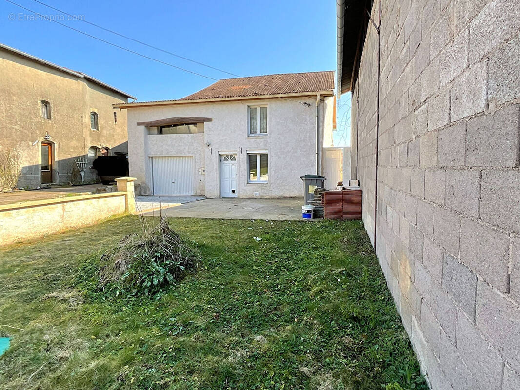 Maison à BETAUCOURT