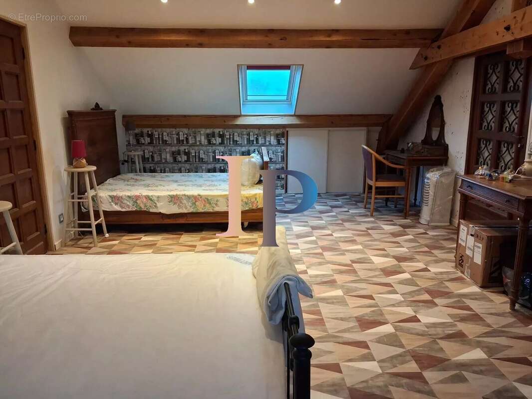 Maison à VOUGY