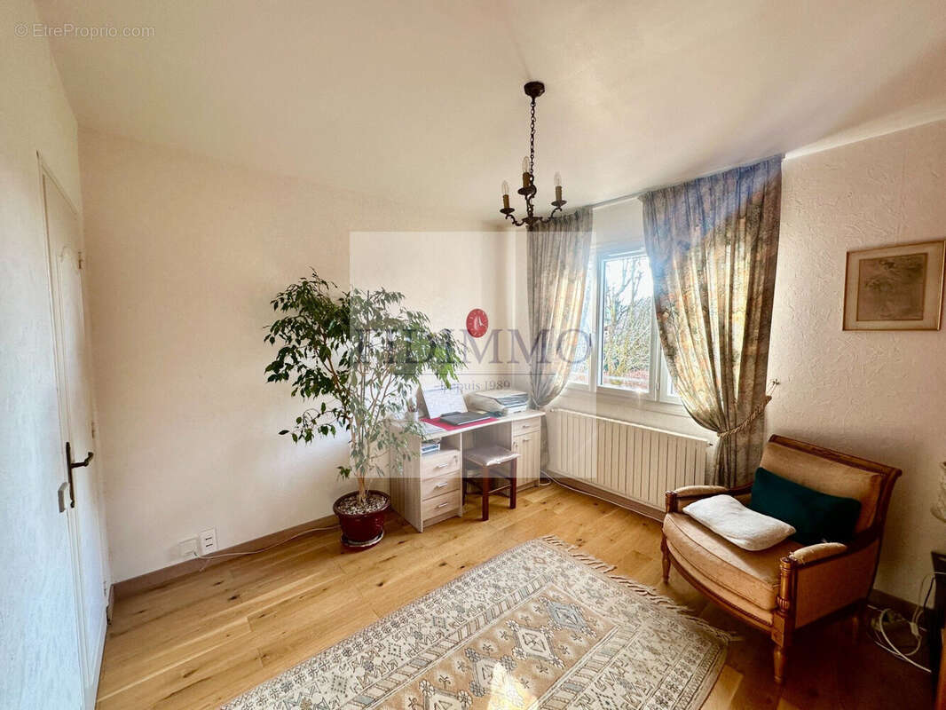 Maison à ORMESSON-SUR-MARNE