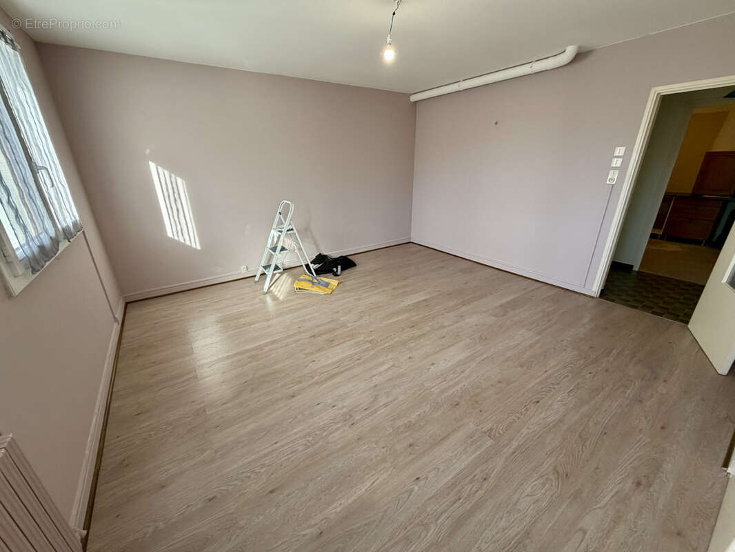 Maison à SAINTE-HELENE-SUR-ISERE