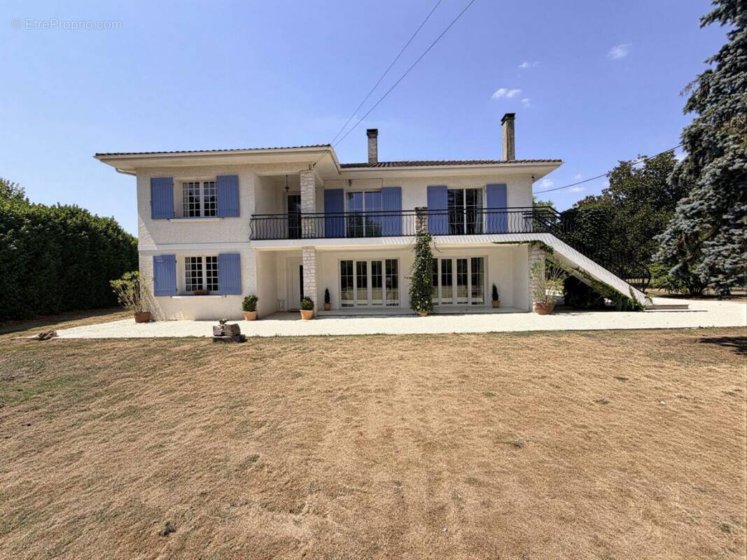 Maison à EYMET