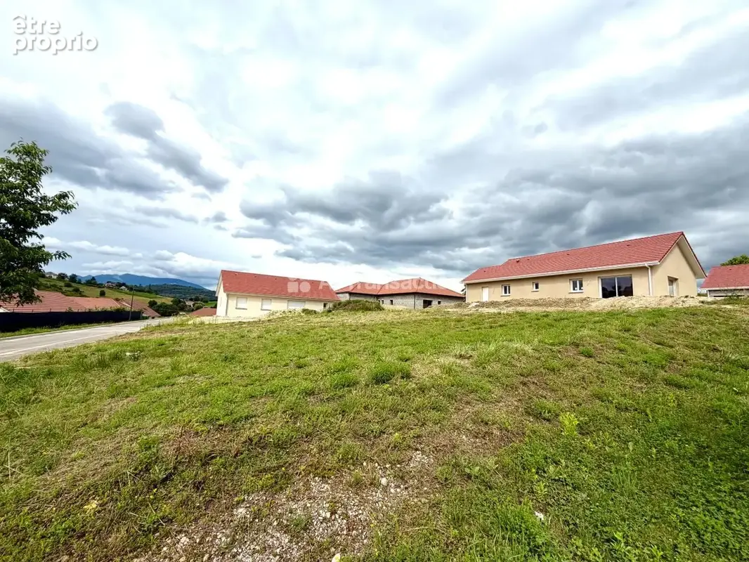 Terrain 678 m² à Belley  - photo 2