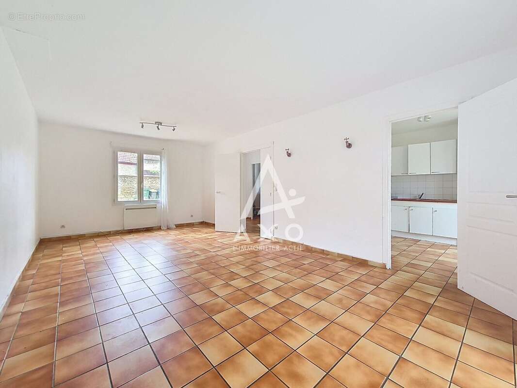 Maison à AMBLAINVILLE