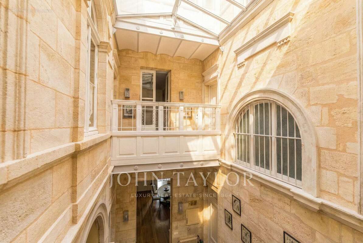 Appartement à BORDEAUX