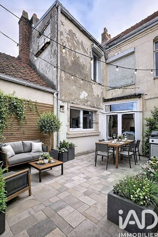 Photo 1 - Maison à SAINT-MARTIN-BOULOGNE