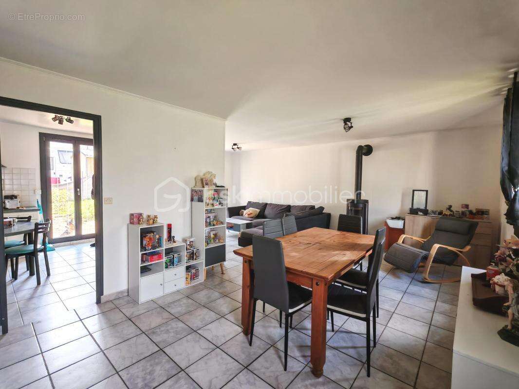 Maison avec sous sol total et jardin - photo 3