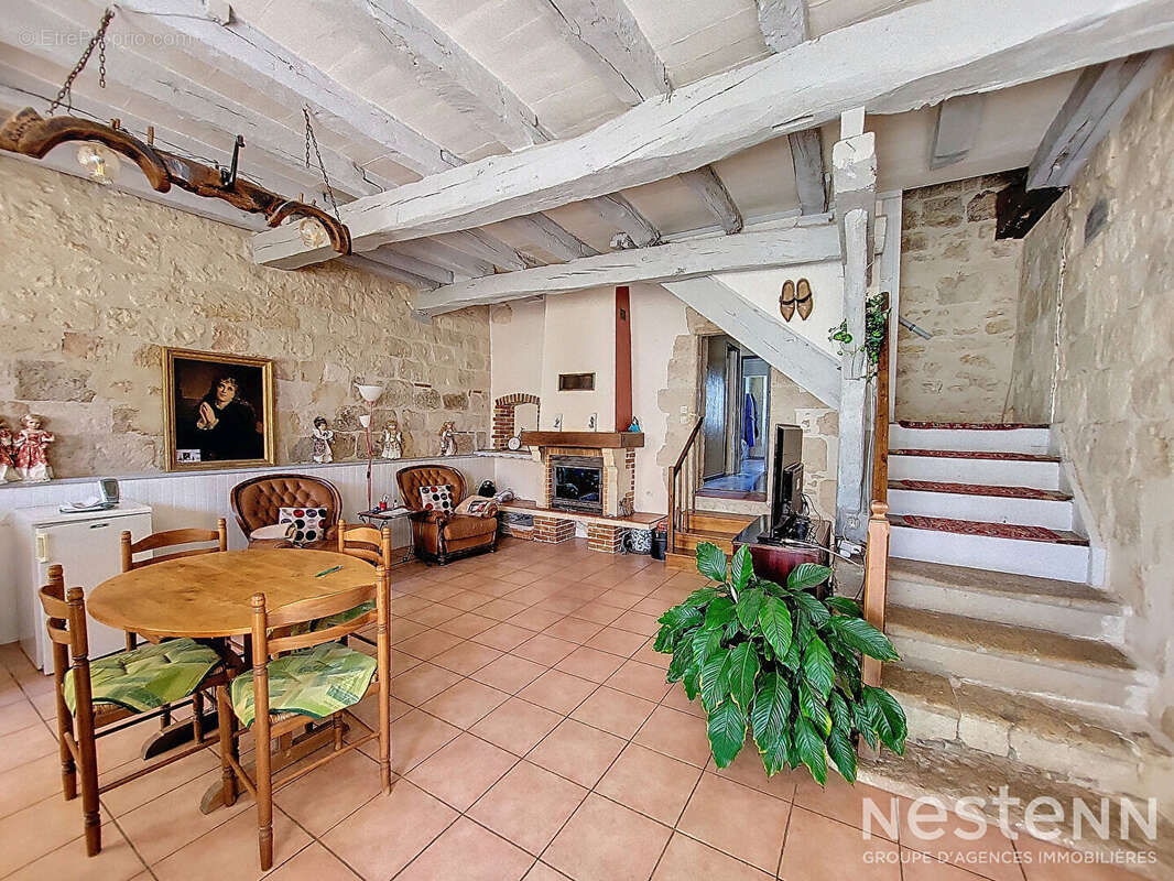 Maison à LARROQUE-SUR-L&#039;OSSE