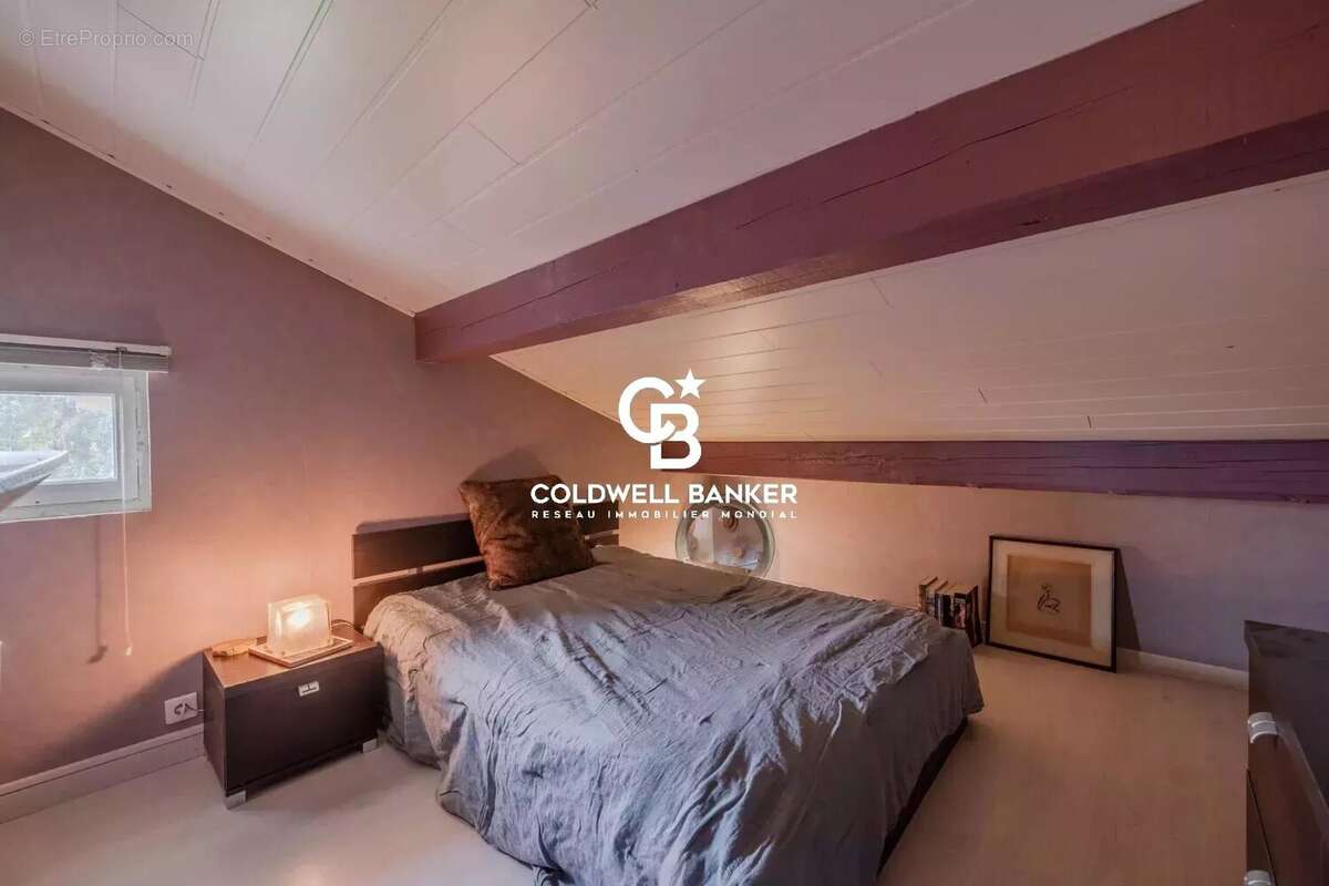 Maison à VETRAZ-MONTHOUX