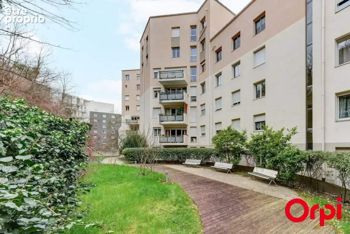 Appartement à CALUIRE-ET-CUIRE