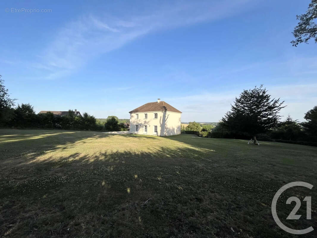 Maison à BEZU-SAINT-ELOI