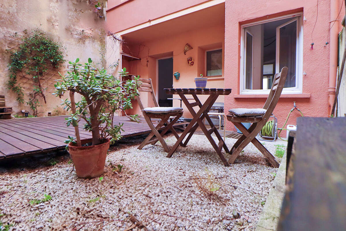 Appartement à MARSEILLE-7E