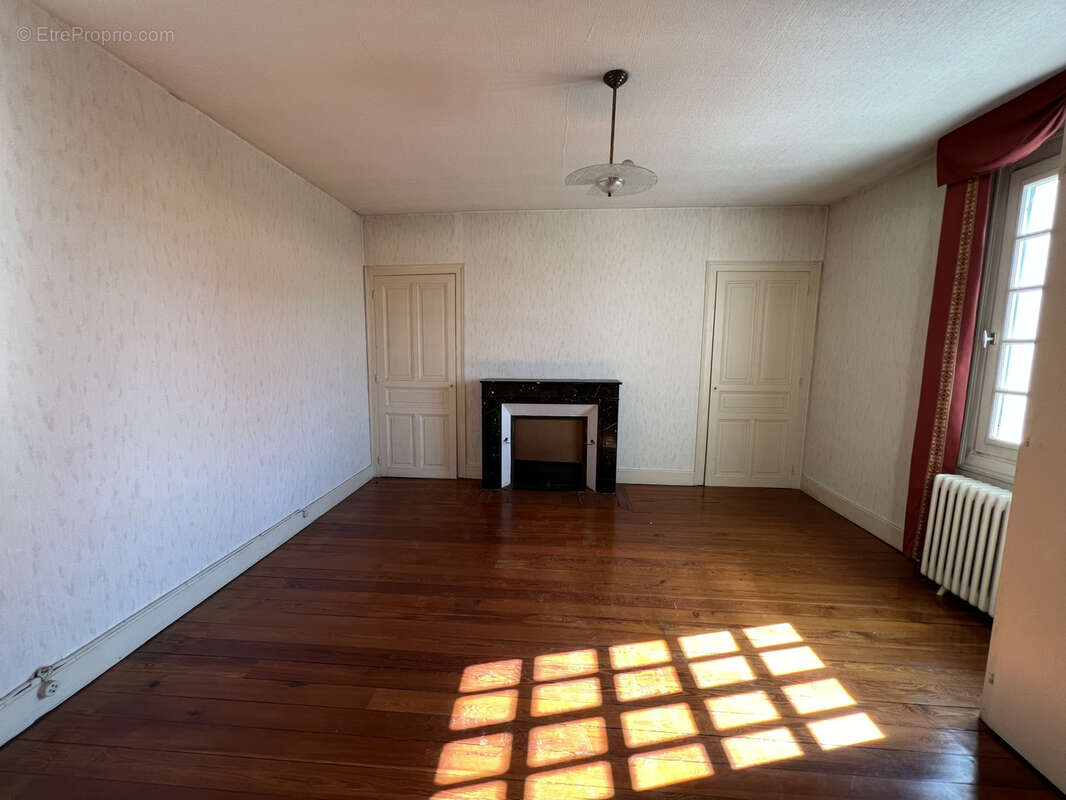 Maison à SAINT-PARRES-LES-VAUDES