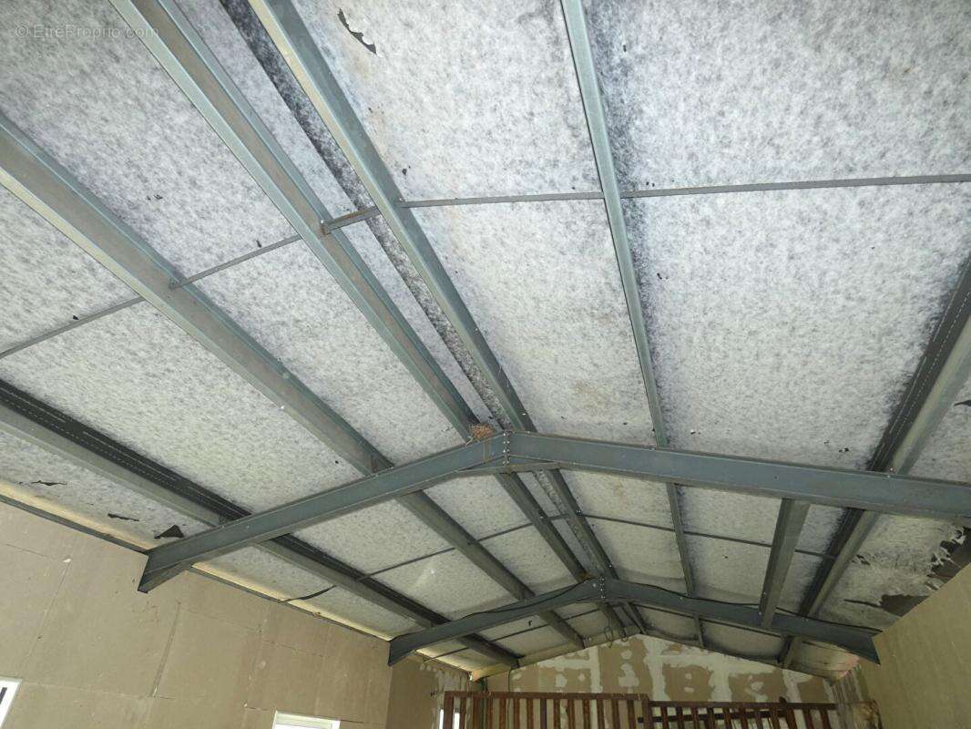 Maison A RENOVER 4 pièce(s) 130 m2 / terrain 1500m² - photo 12