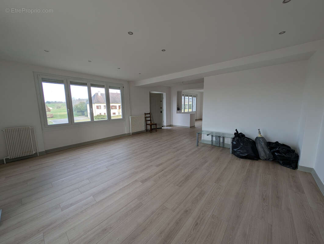 Appartement à LUBERSAC