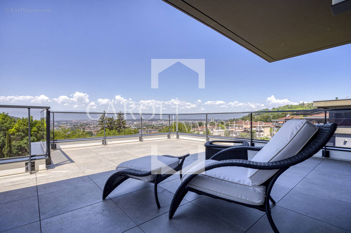 Appartement à VETRAZ-MONTHOUX