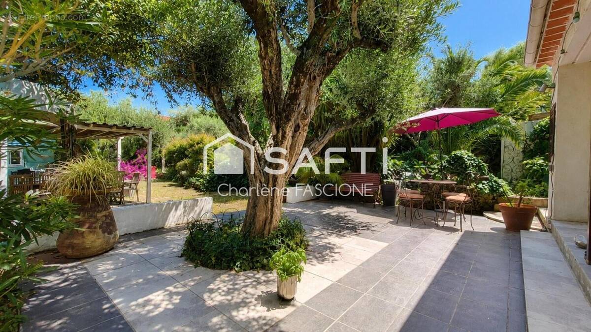 Photo 1 - Maison à PUGET-SUR-ARGENS