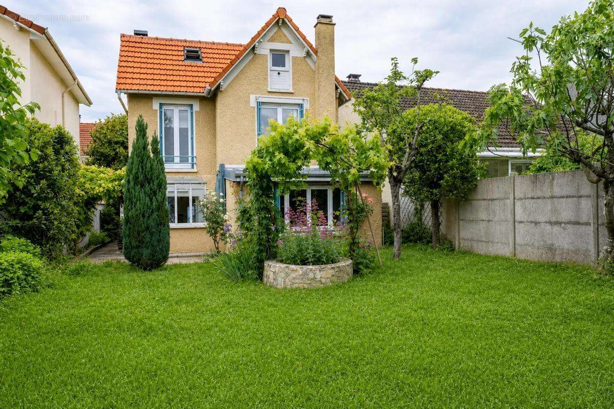Maison à CHELLES