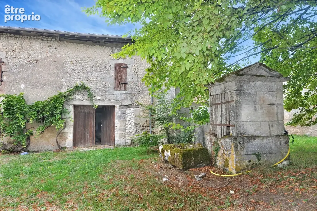 Maison de campagne de 80 m² à restaurer sur un terrain d’environ 1,30 h - photo 5