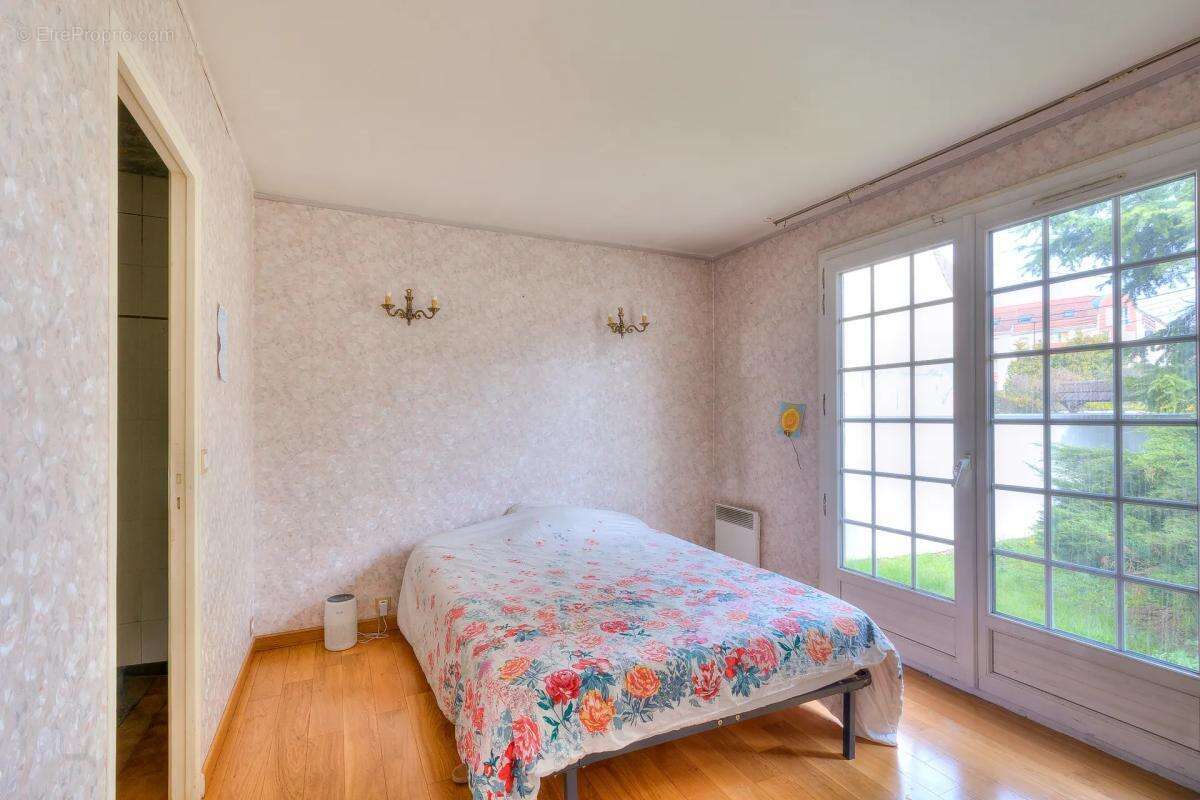 Maison à CHAMPIGNY-SUR-MARNE