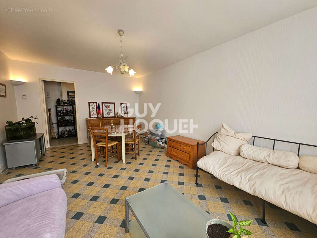 Maison à SAINT-JEAN-DE-DAYE