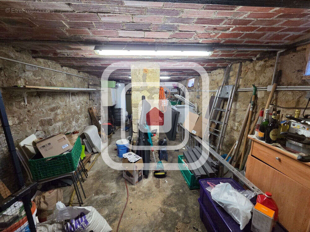 Maison à BOURG-ET-COMIN