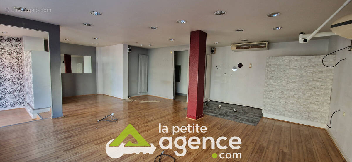 Autre à MONTLUCON