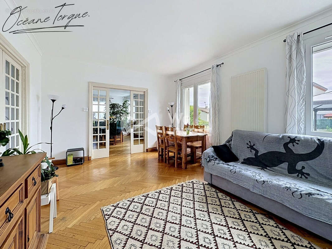 Maison 237 m² à Annonay  - photo 5
