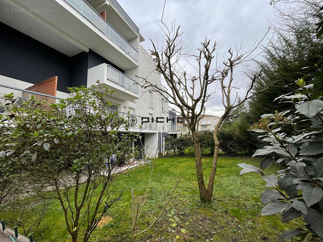 Appartement Pau 2 pièce(s) 41 m2 - photo 2