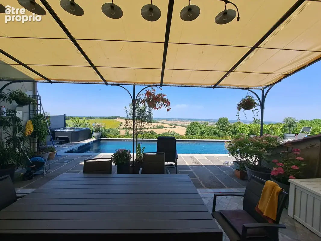 Allier, charroux luxueuse maison de maitre xviiième renovee, piscine et dependances terrain de 7500m2 - photo 12