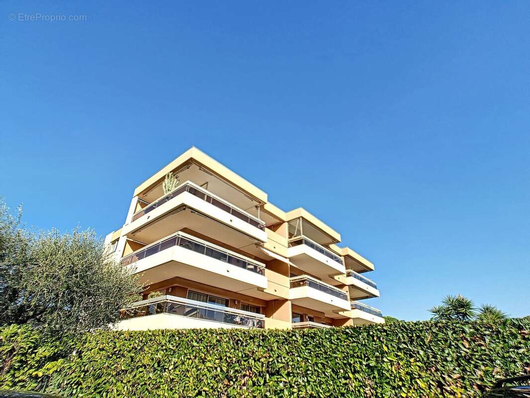 Appartement à LE CANNET