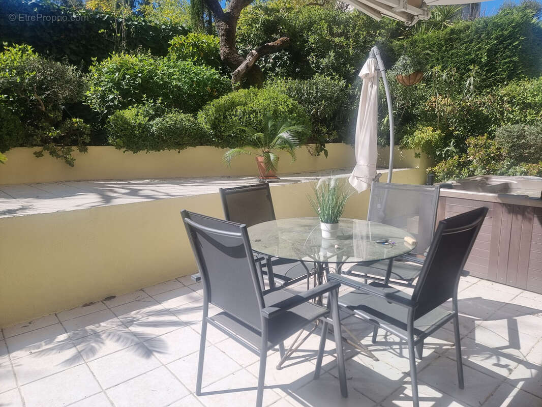 Appartement à MARSEILLE-12E