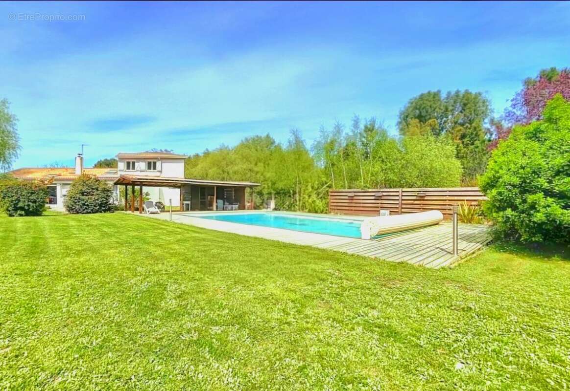 Maison à LE PIAN-MEDOC