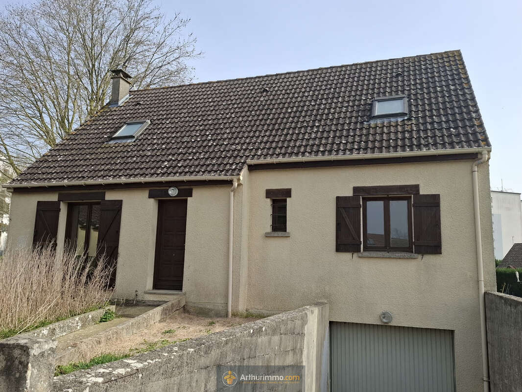 Maison à COULOMMIERS