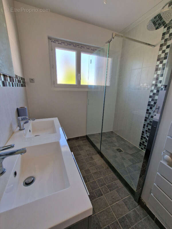 Maison à COUSSAY-LES-BOIS