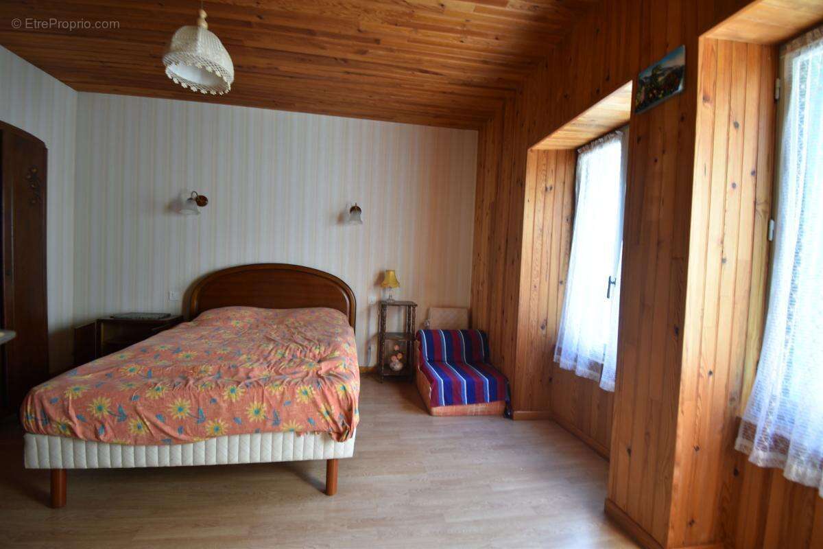 Maison à COSNE-COURS-SUR-LOIRE