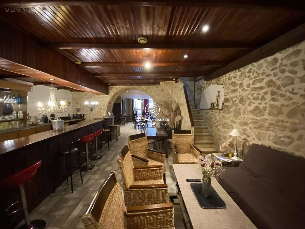 Commerce à TAUTAVEL