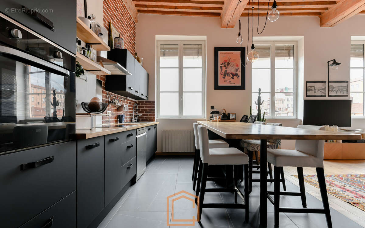 Appartement 81 m2 avec  vue exceptionnelle  - Croix rousse centre - photo 7