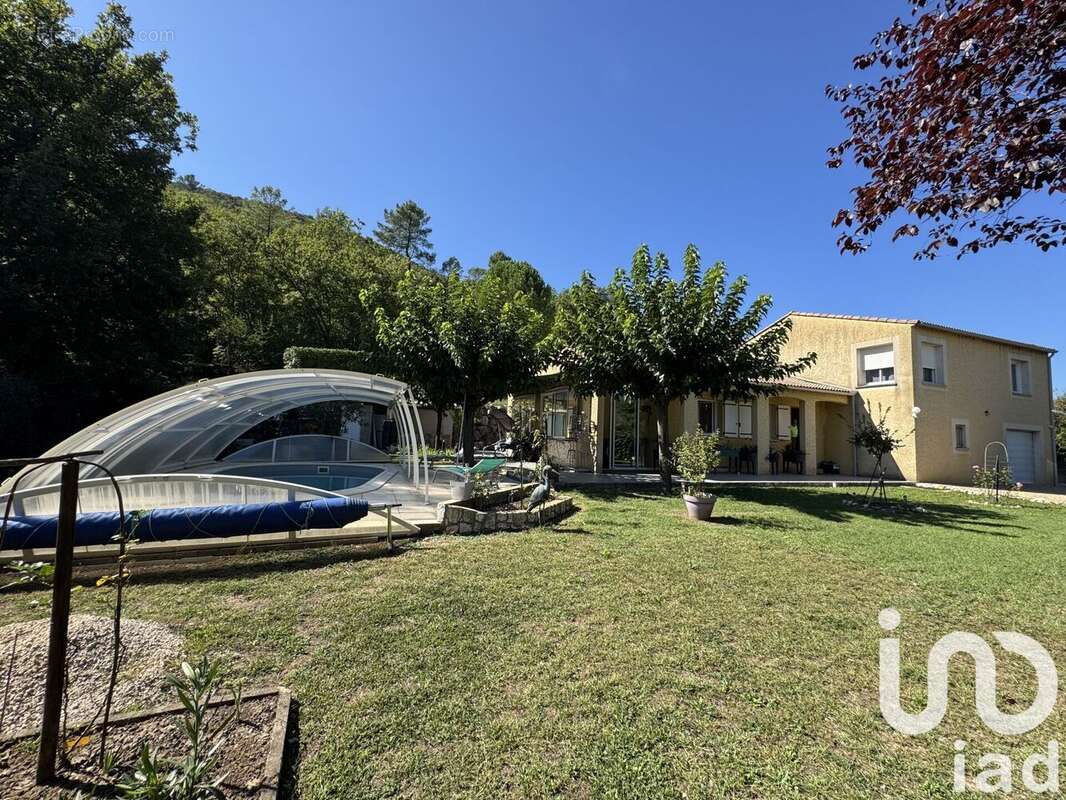 Photo 2 - Maison à ROBIAC-ROCHESSADOULE