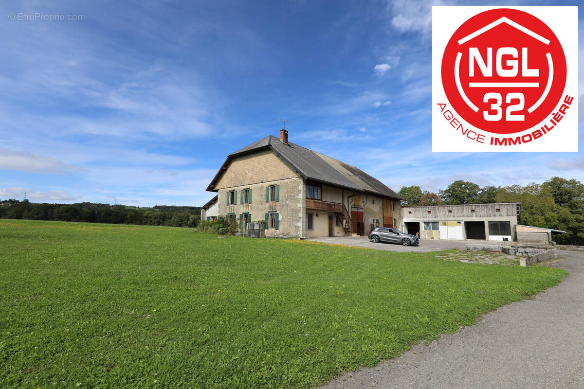 Maison à EVIRES
