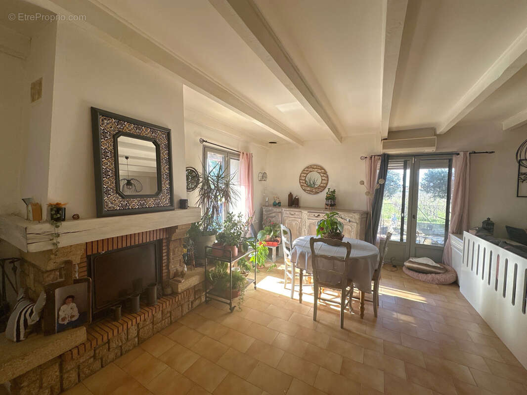 Maison à SAINT-LAURENT-D&#039;AIGOUZE