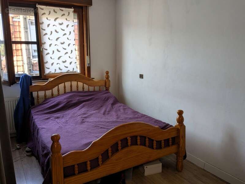 Maison à NEUVILLE-EN-FERRAIN