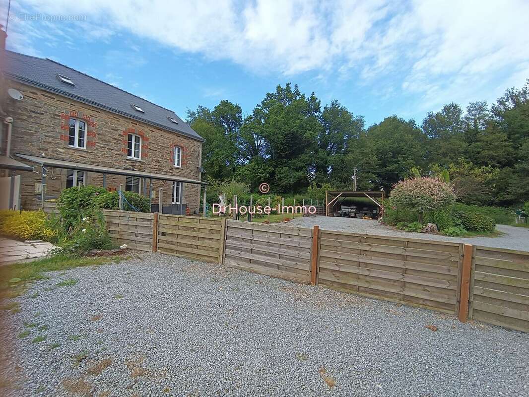 Maison à SAINT-MALO-DES-TROIS-FONTAINES