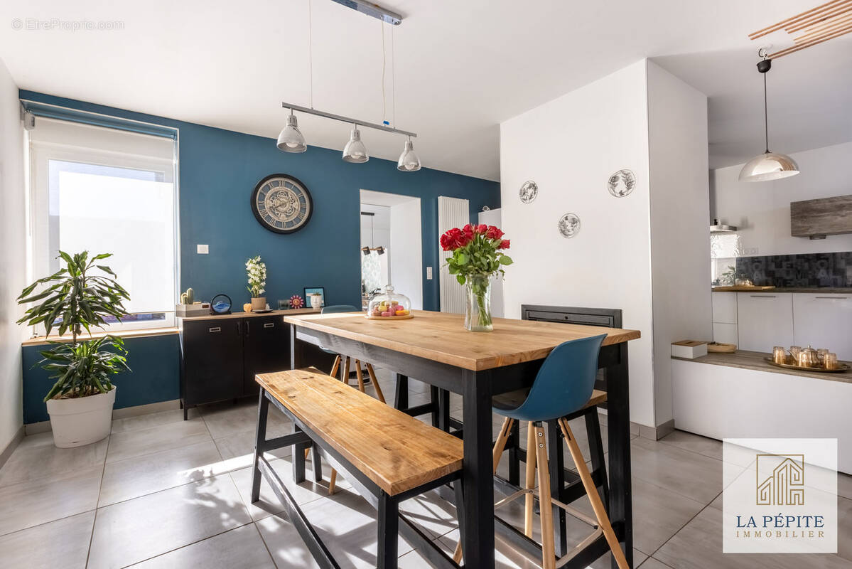 Maison à BRUILLE-SAINT-AMAND